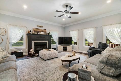 2205 County Road 44600 Blossom TX 75416