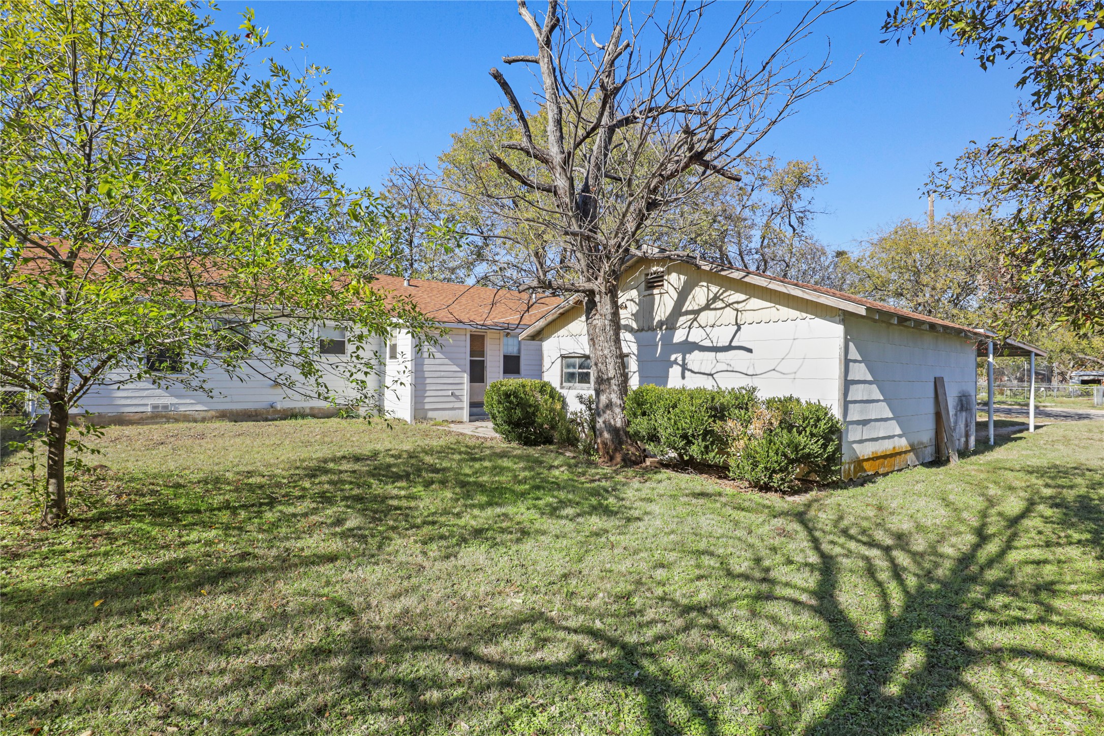 630 Easley Street White Settlement TX 76108