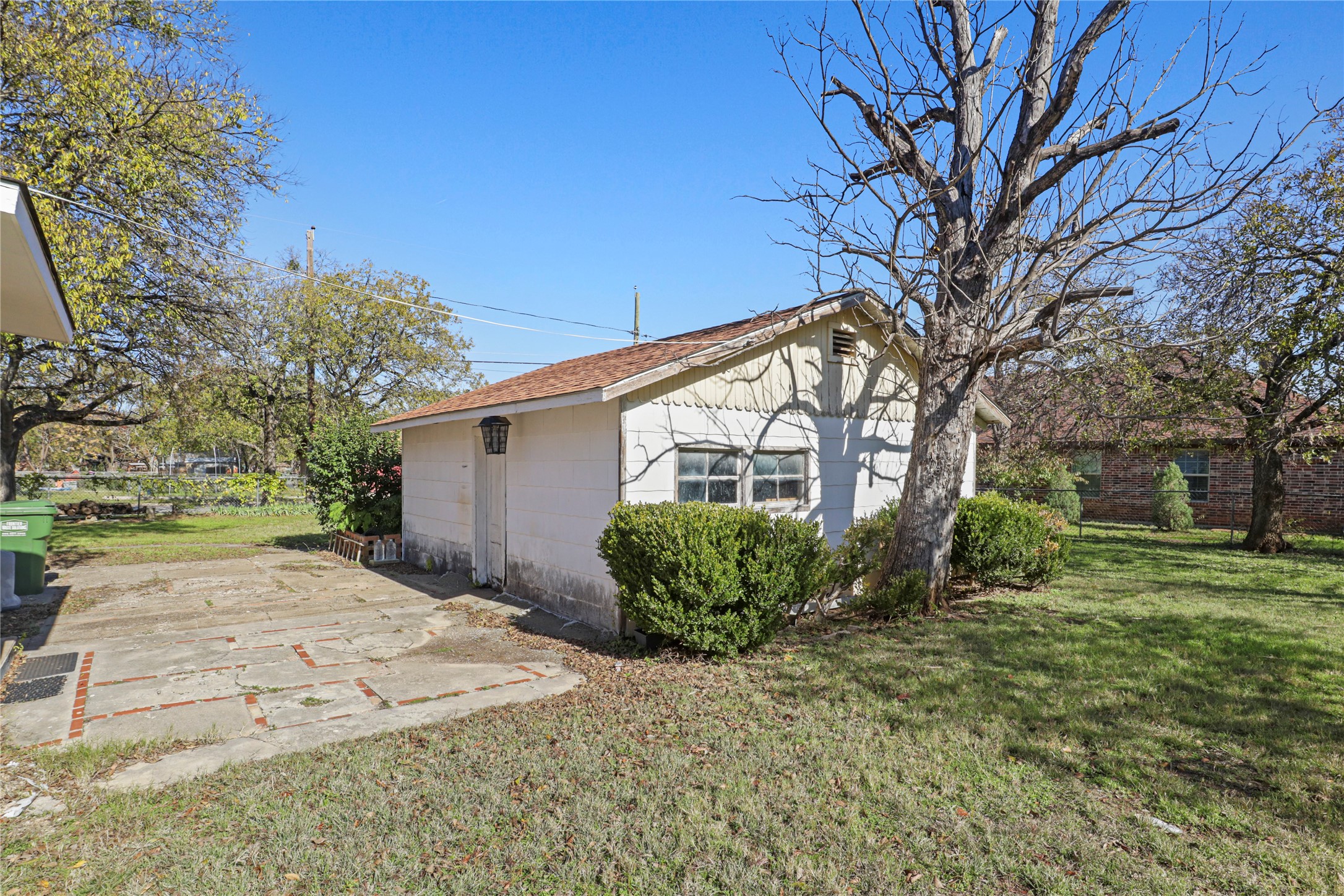 630 Easley Street White Settlement TX 76108