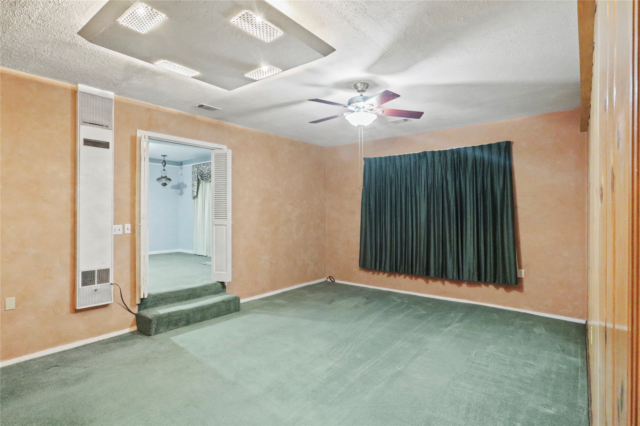 630 Easley Street White Settlement TX 76108