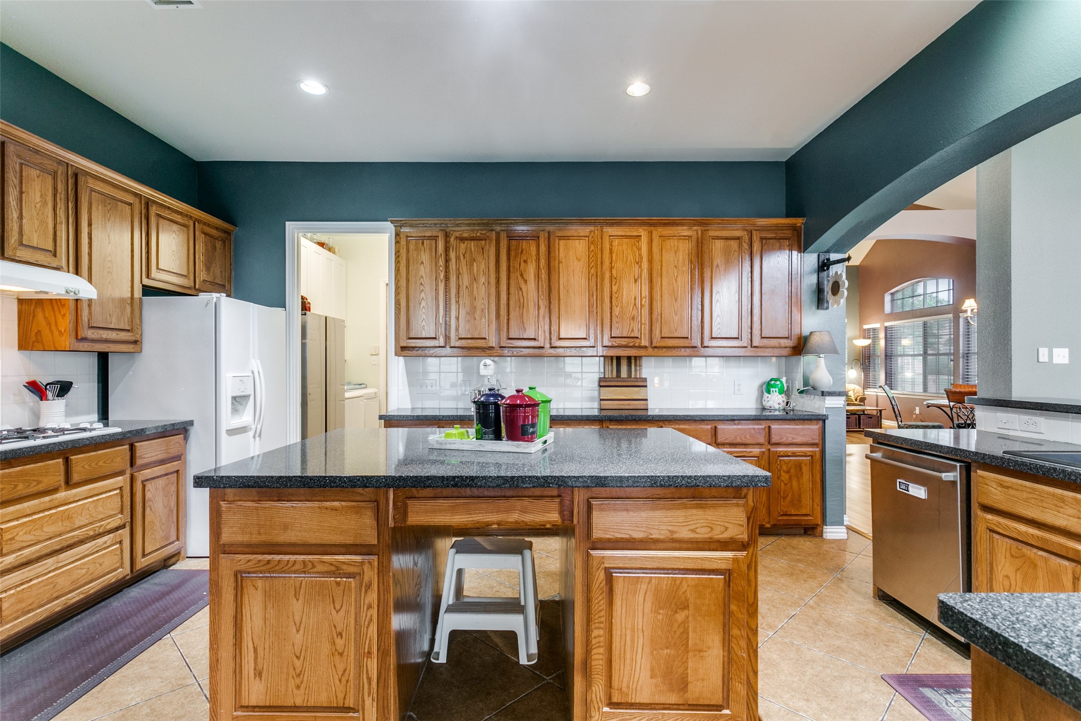 1014 Amesbury Drive Murphy TX 75094