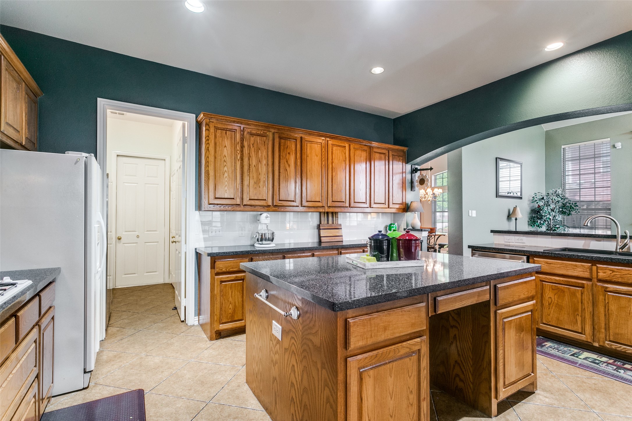 1014 Amesbury Drive Murphy TX 75094