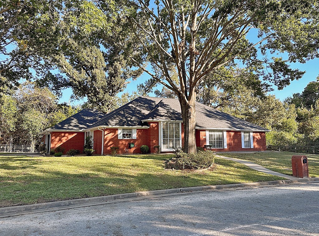 1201 Lonnie Drive Athens TX 75751