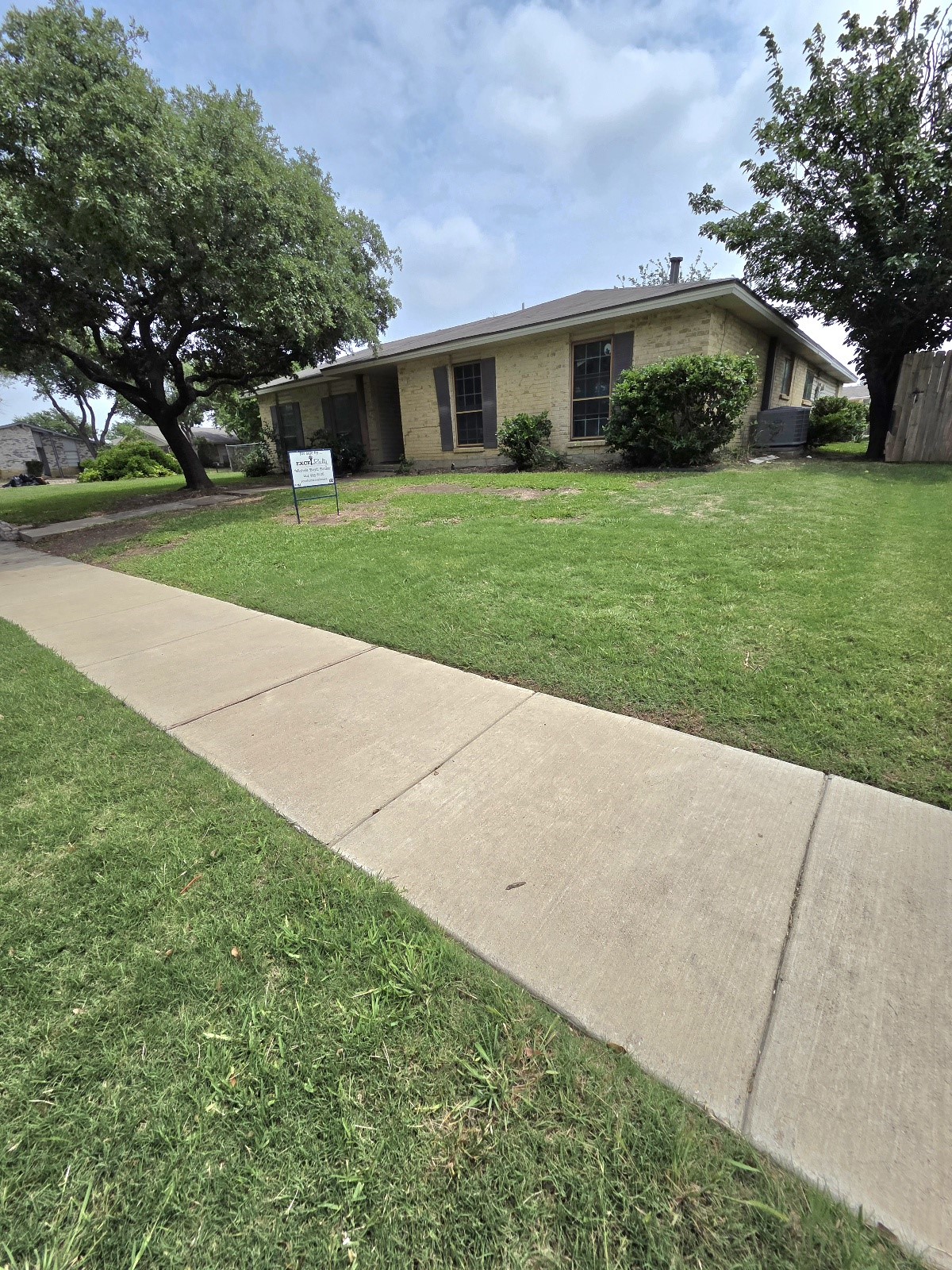 3126 Oak Hill Road Carrollton TX 75007