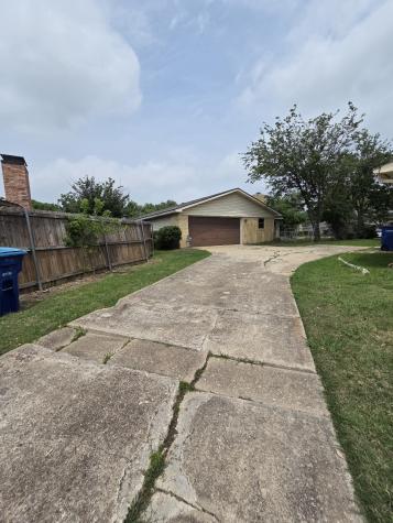 3126 Oak Hill Road Carrollton TX 75007
