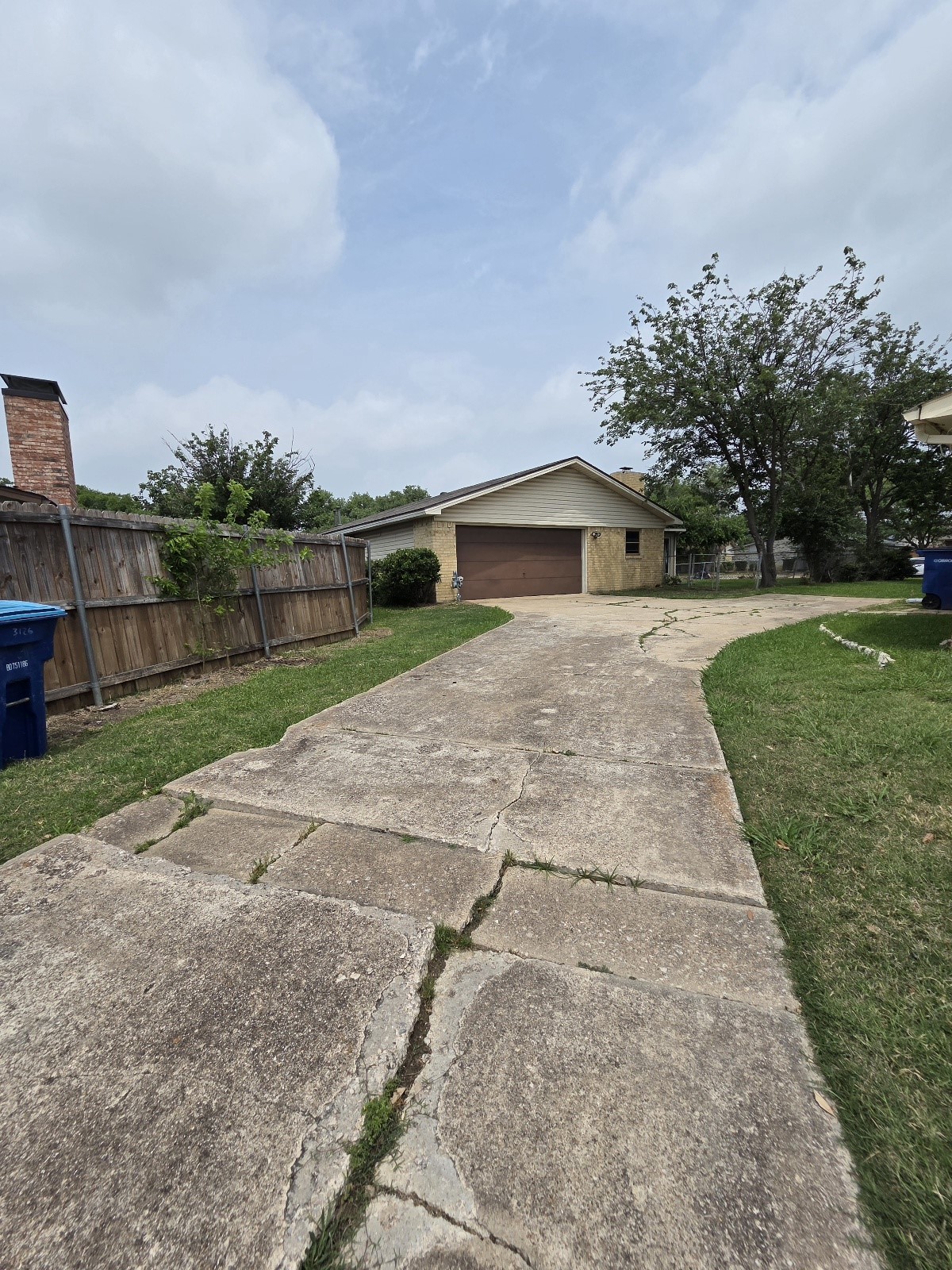3126 Oak Hill Road Carrollton TX 75007