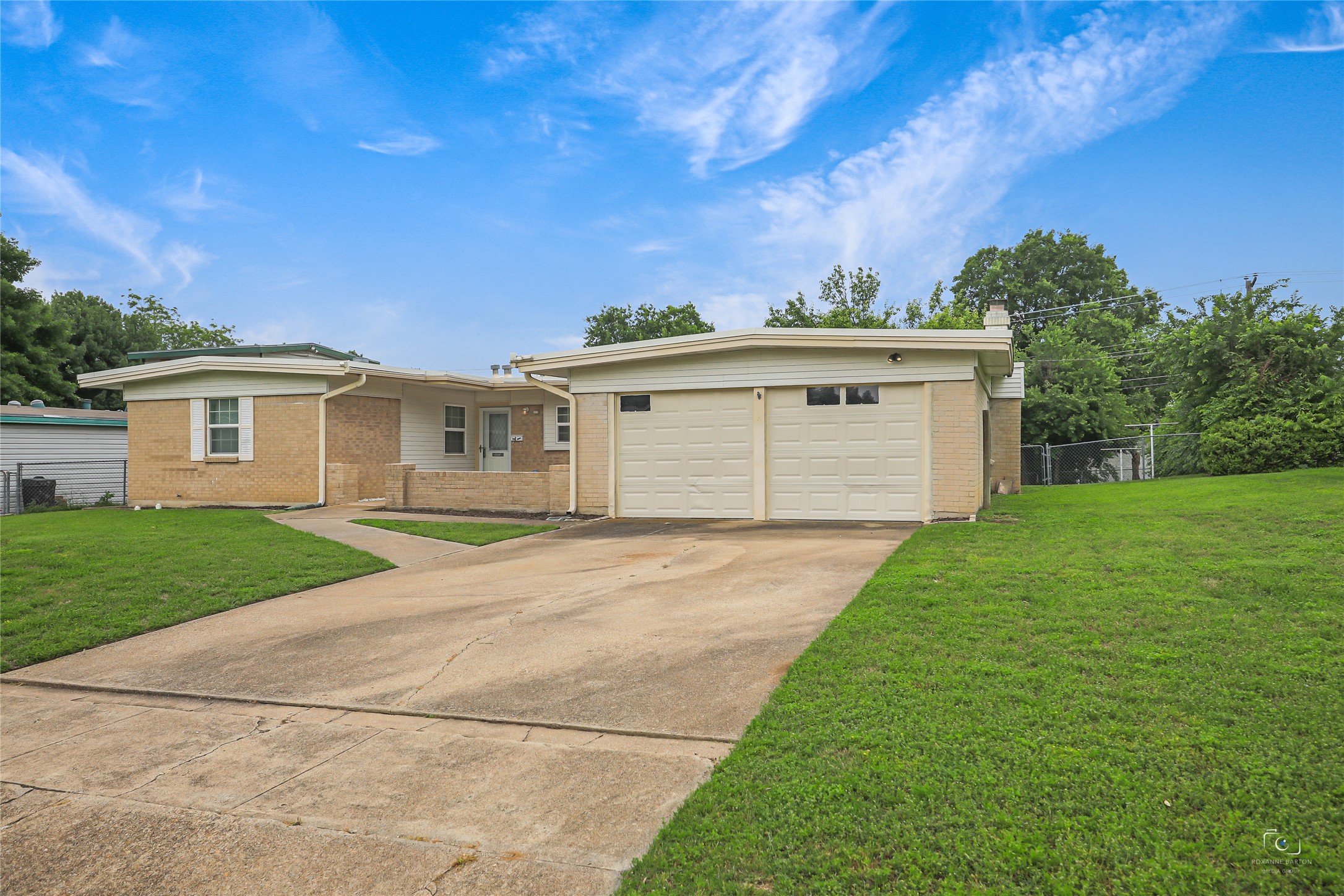 8033 Pinewood Drive Benbrook TX 76116
