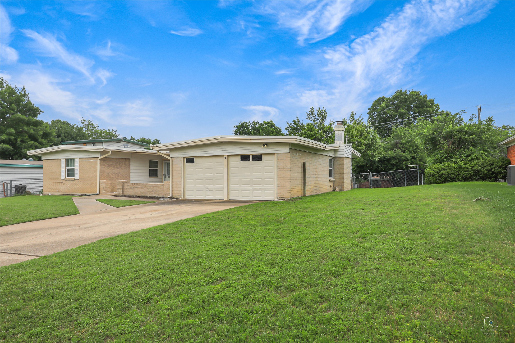 8033 Pinewood Drive Benbrook TX 76116