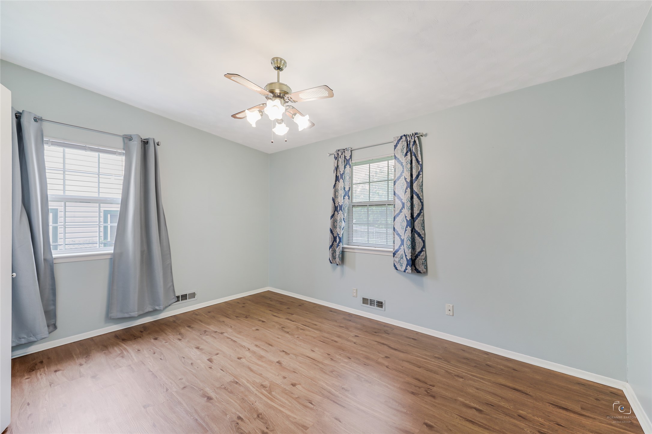 8033 Pinewood Drive Benbrook TX 76116