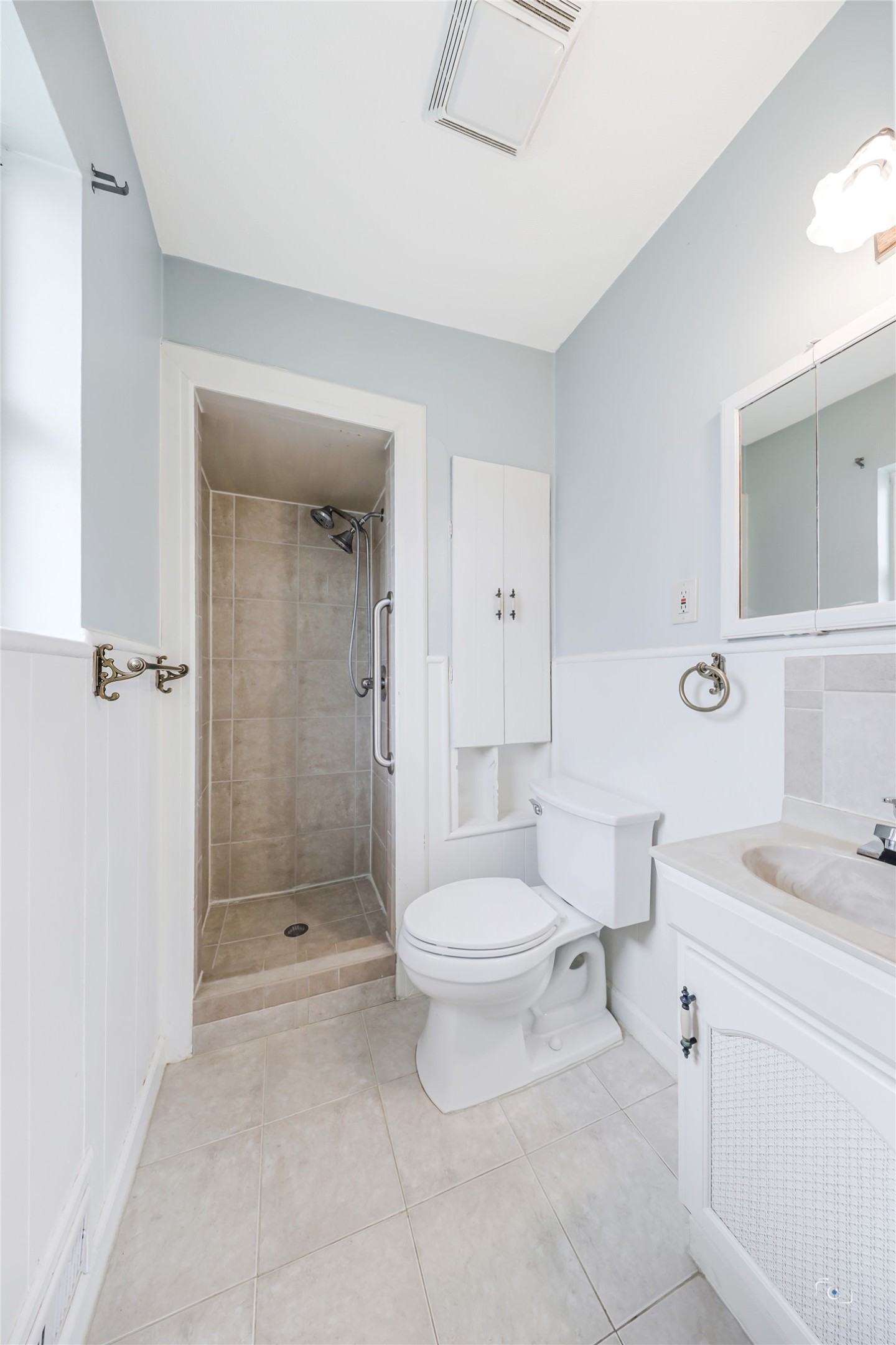 8033 Pinewood Drive Benbrook TX 76116