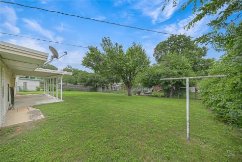 8033 Pinewood Drive Benbrook TX 76116