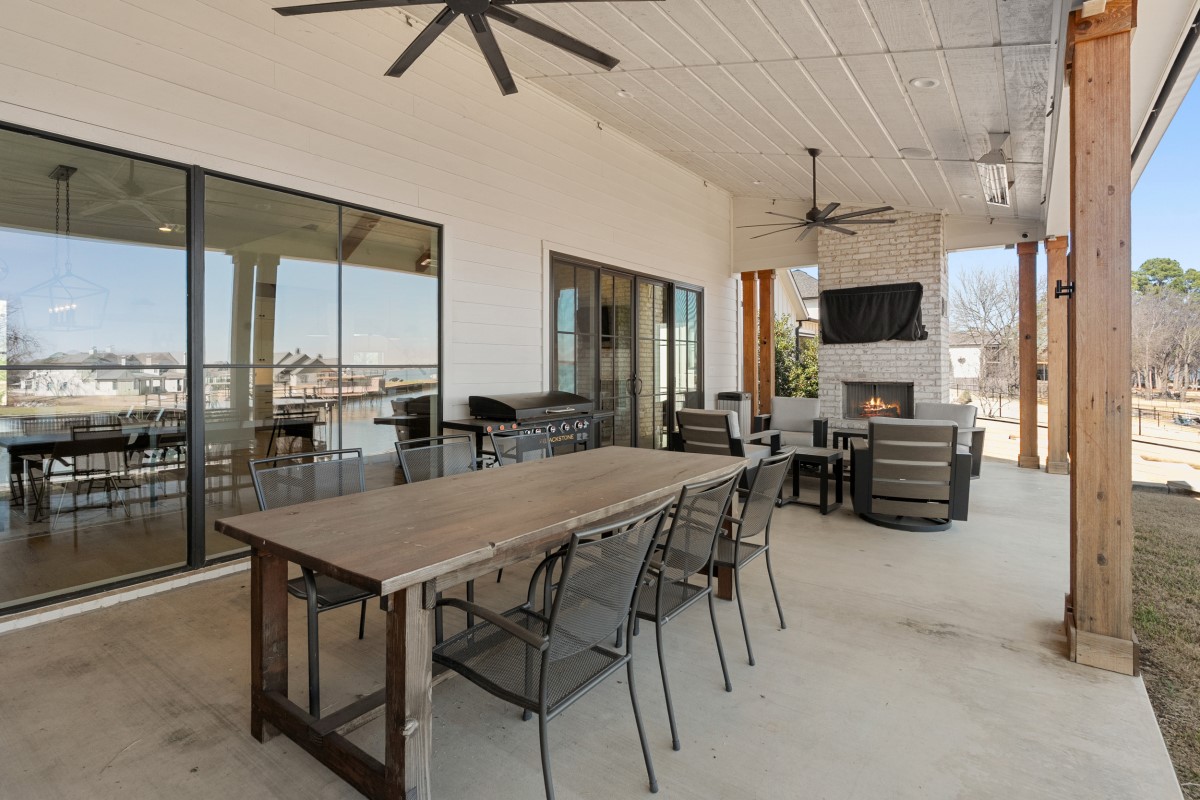 2545 Homestead Court Tool TX 75143