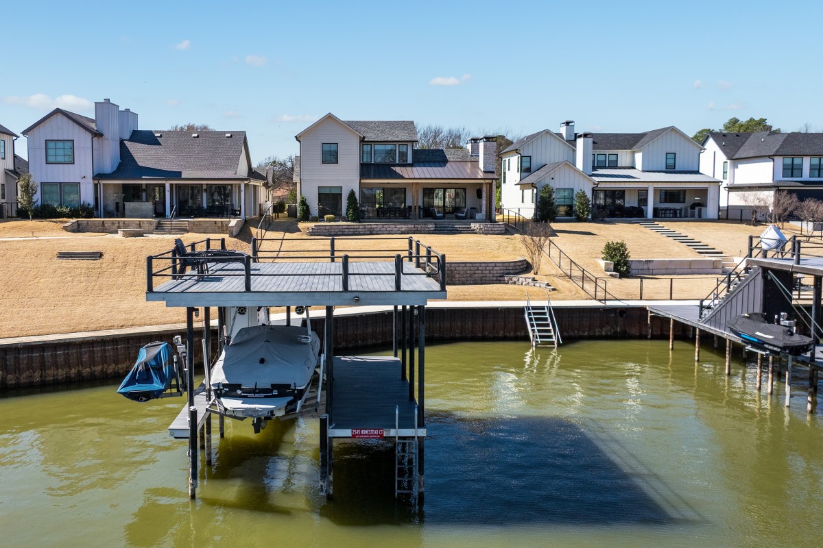 2545 Homestead Court Tool TX 75143