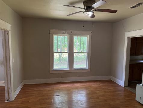215 Bell Street Gainesville TX 76240
