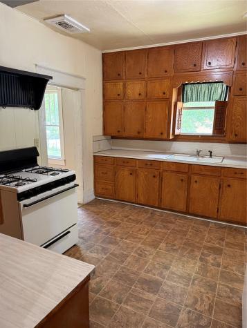 215 Bell Street Gainesville TX 76240