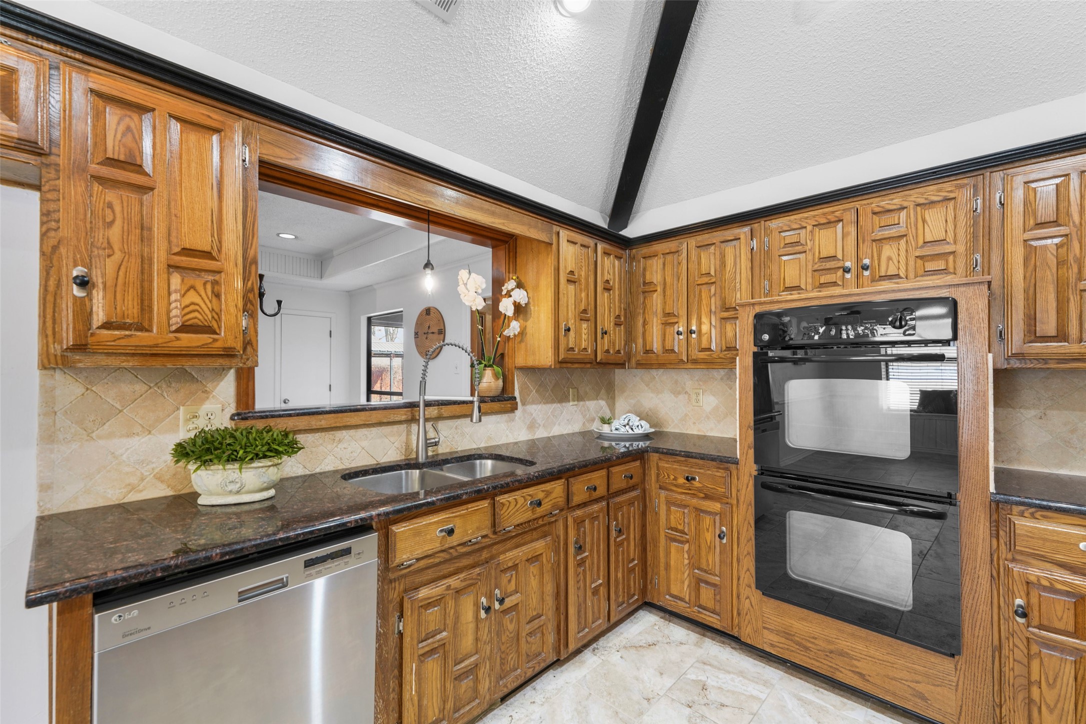 6018 Raleigh Drive Garland TX 75044