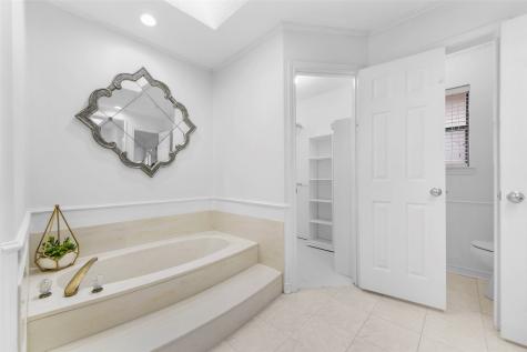 6018 Raleigh Drive Garland TX 75044