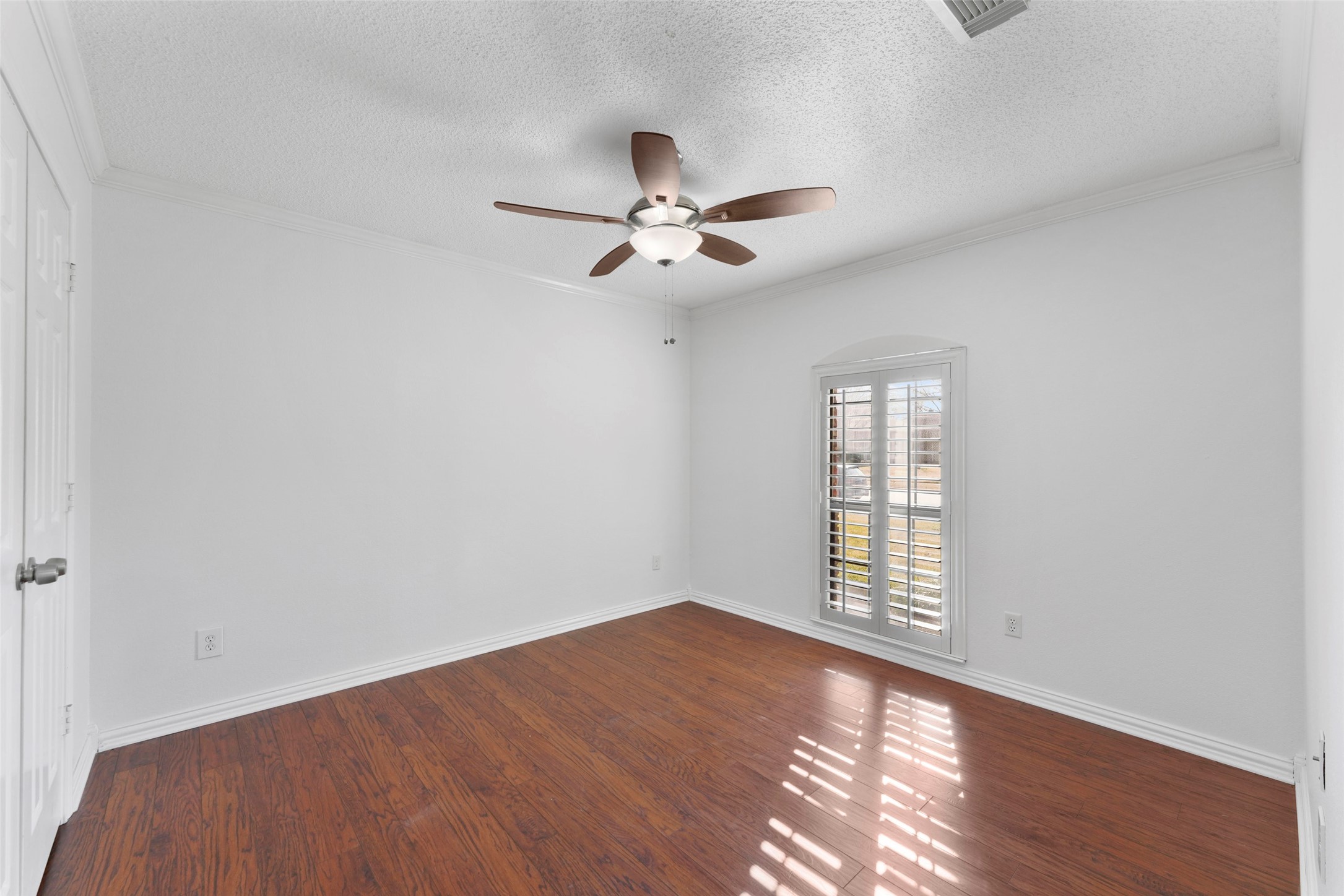 6018 Raleigh Drive Garland TX 75044