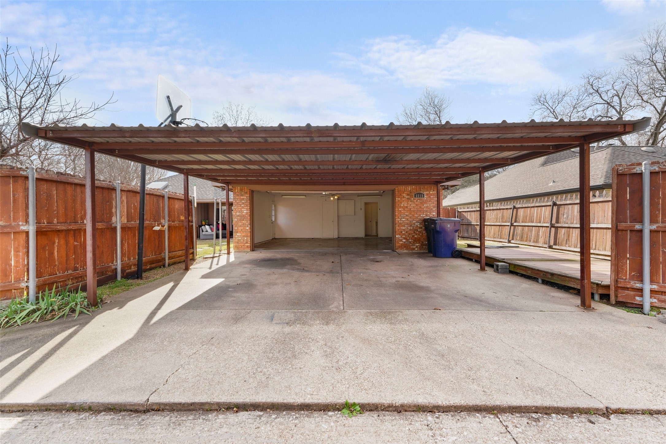 6018 Raleigh Drive Garland TX 75044