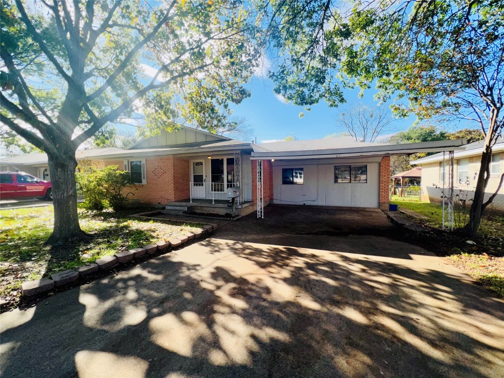 219 N Horne Street Duncanville TX 75116