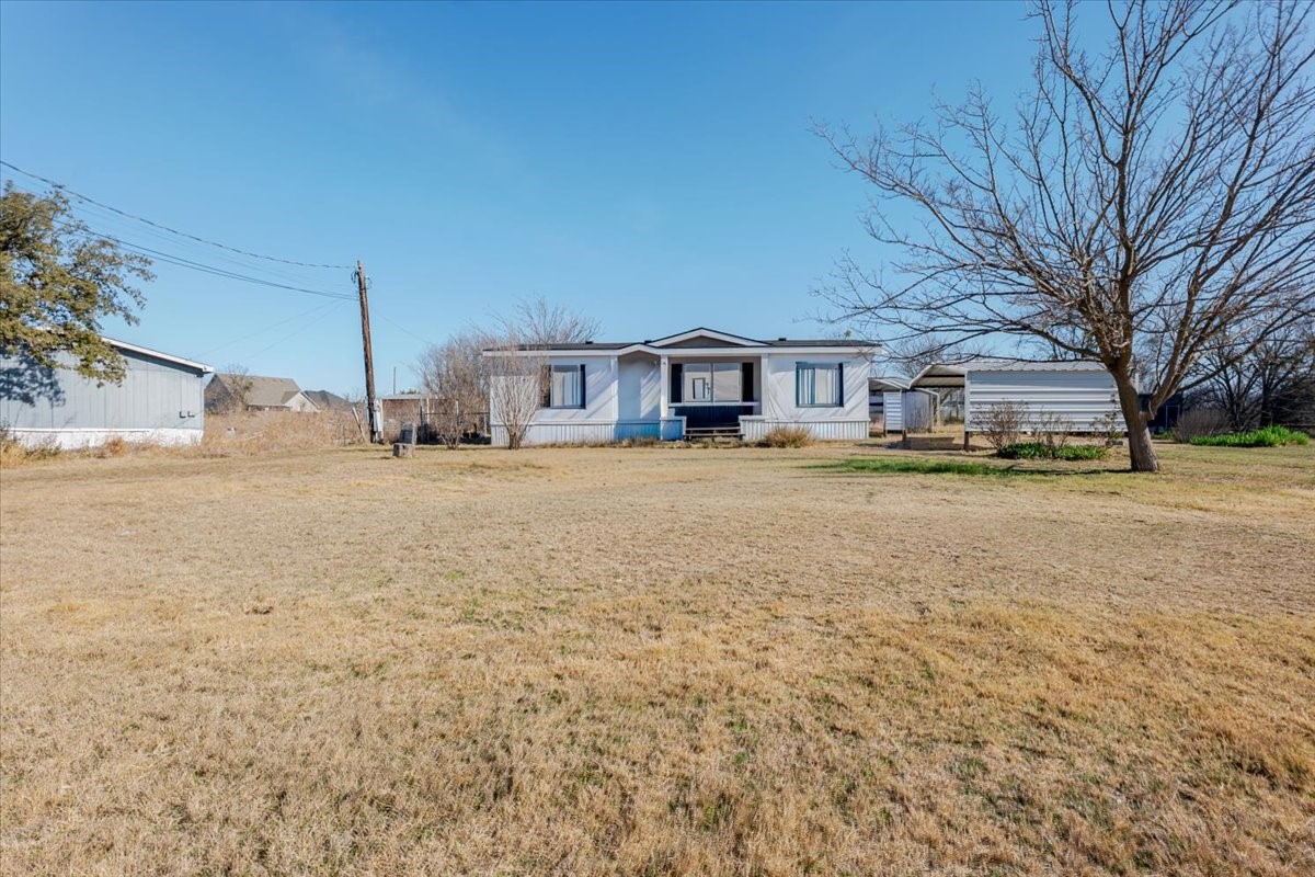 5903 Hunterwood Drive Granbury TX 76048