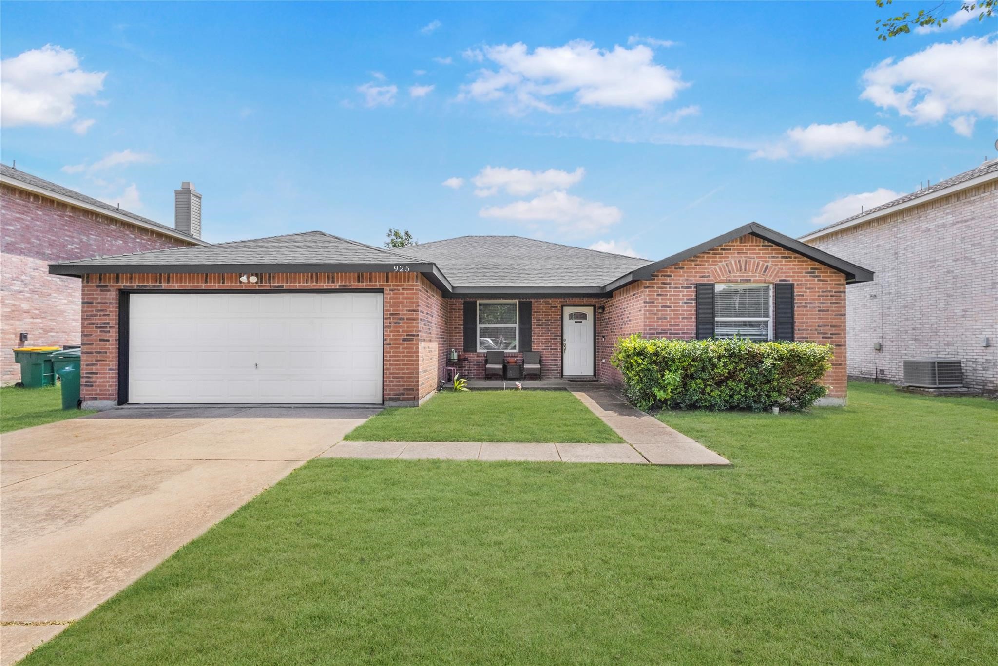 925 Brooks Drive Cedar Hill TX 75104