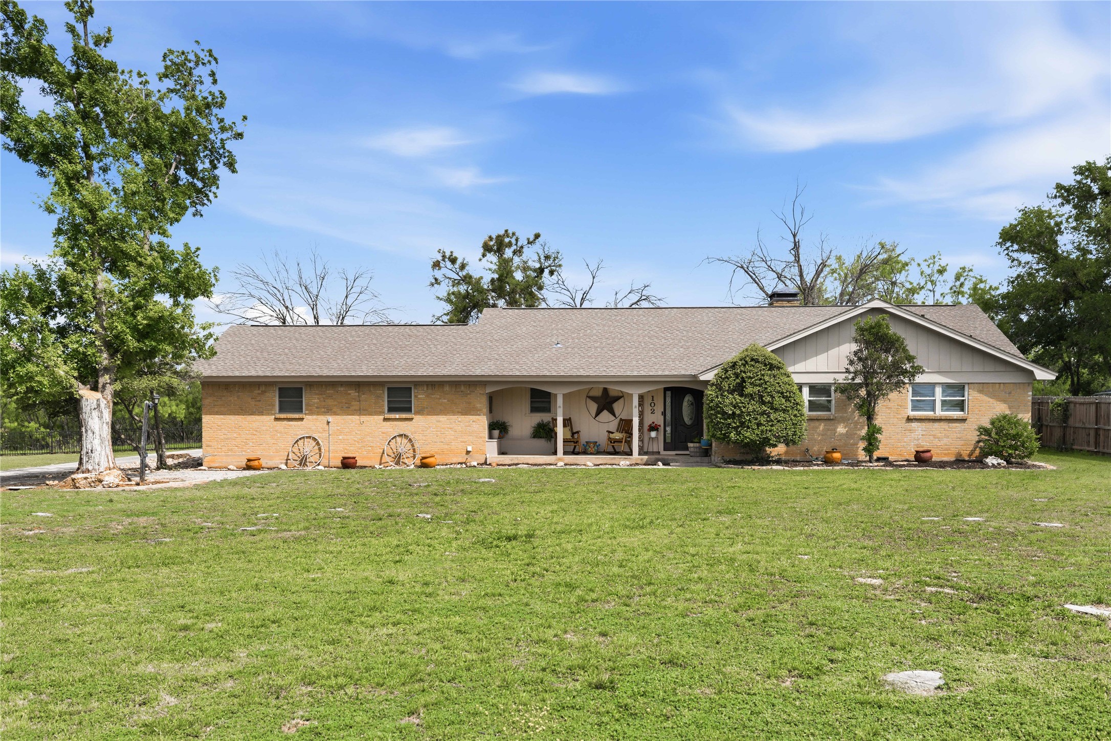 102 Lori Lane Brownwood TX 76801