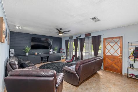 102 Lori Lane Brownwood TX 76801
