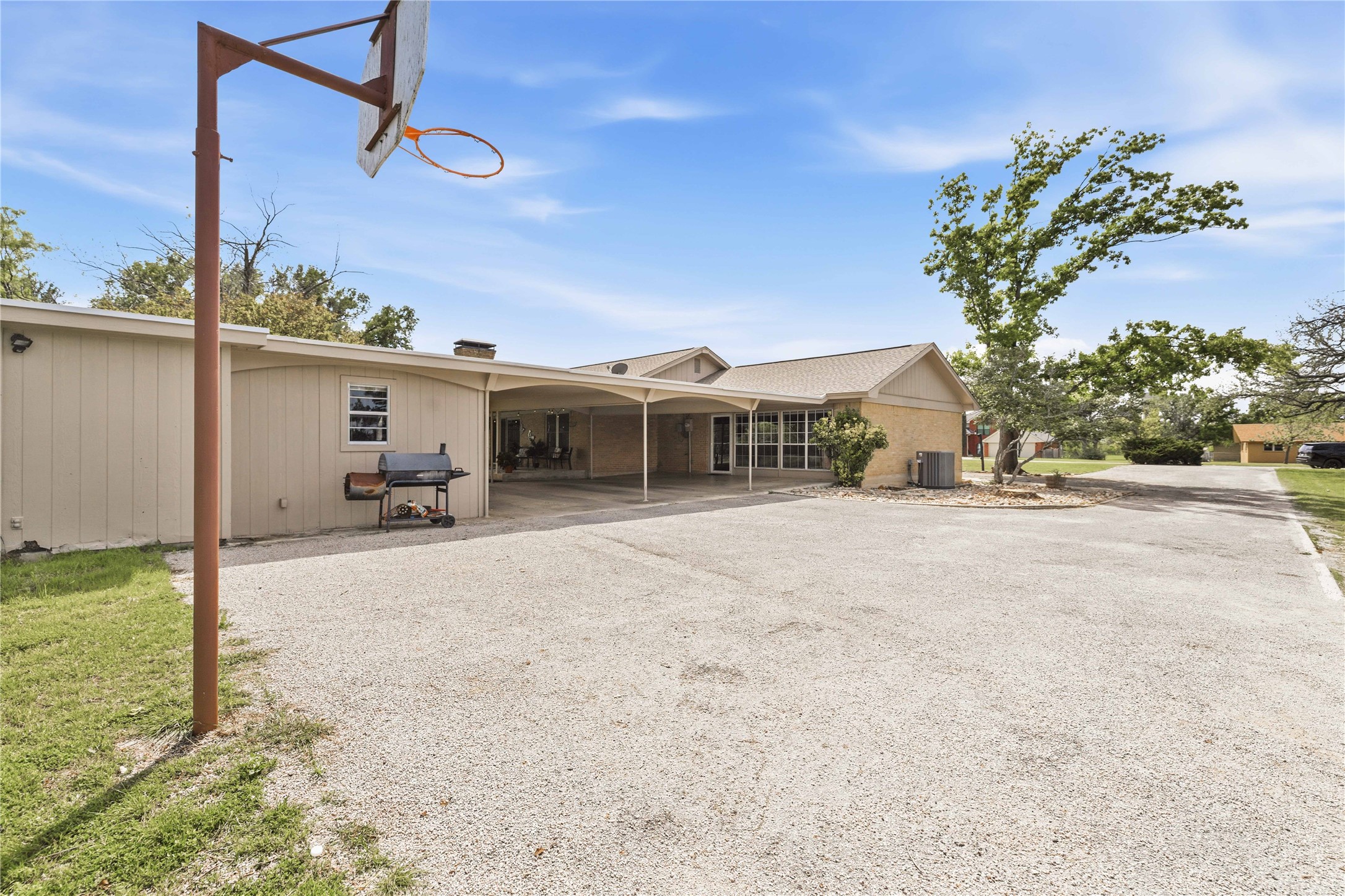 102 Lori Lane Brownwood TX 76801