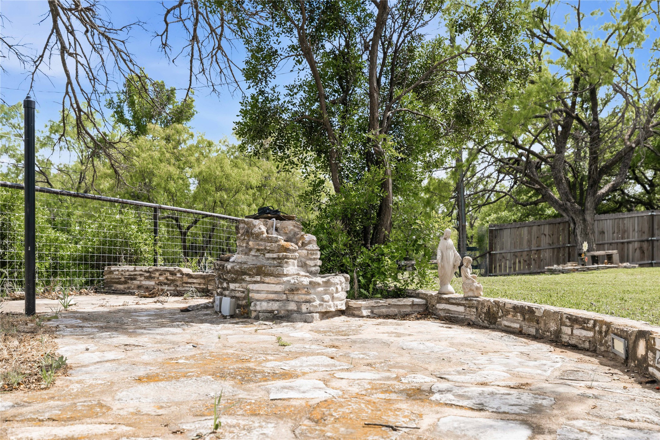 102 Lori Lane Brownwood TX 76801