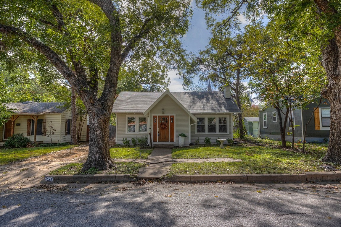 3621 El Campo Avenue Fort Worth TX 76107