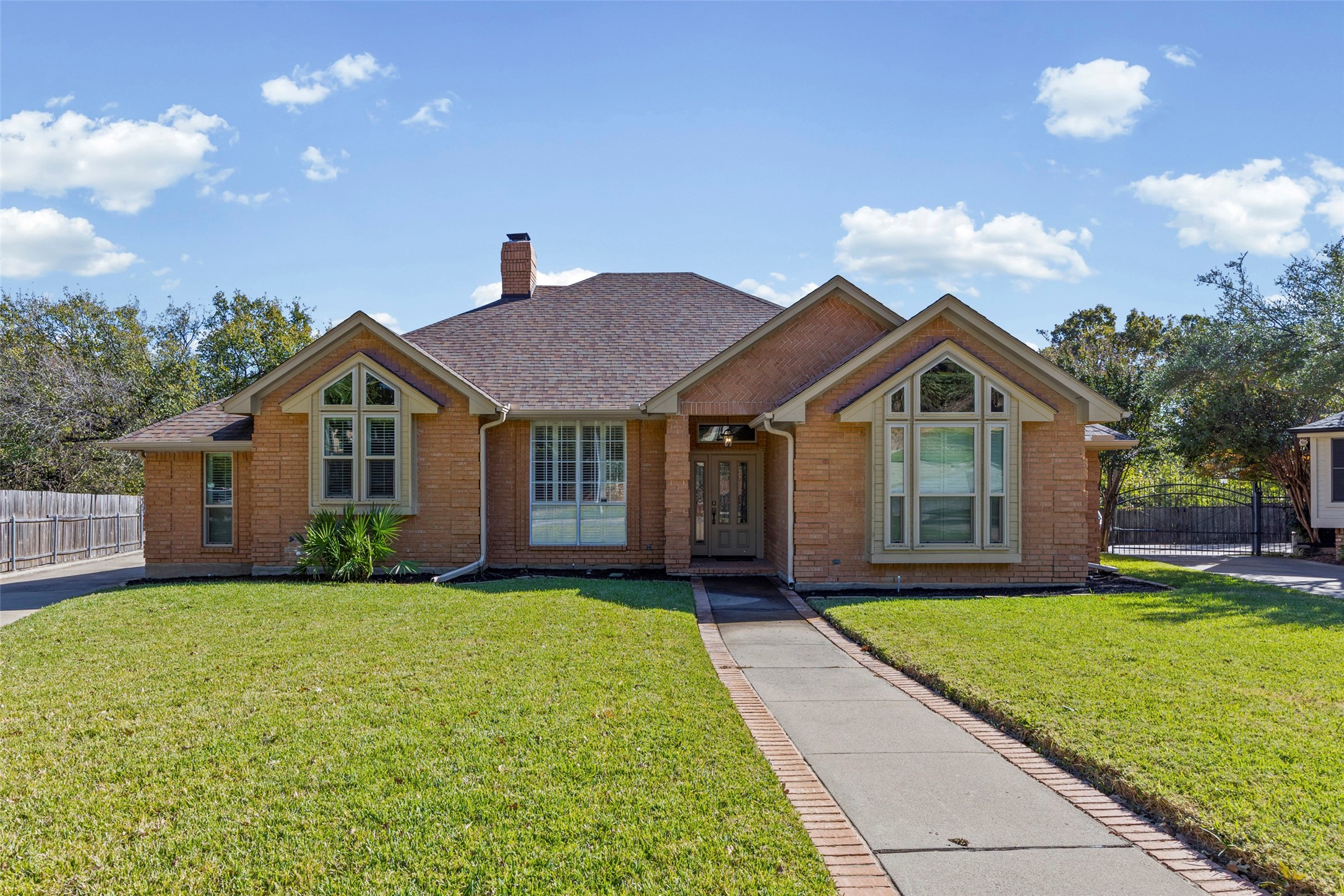 5306 High Trail Court Arlington TX 76017