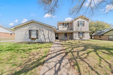 216 Hillside Drive Hewitt TX 76643