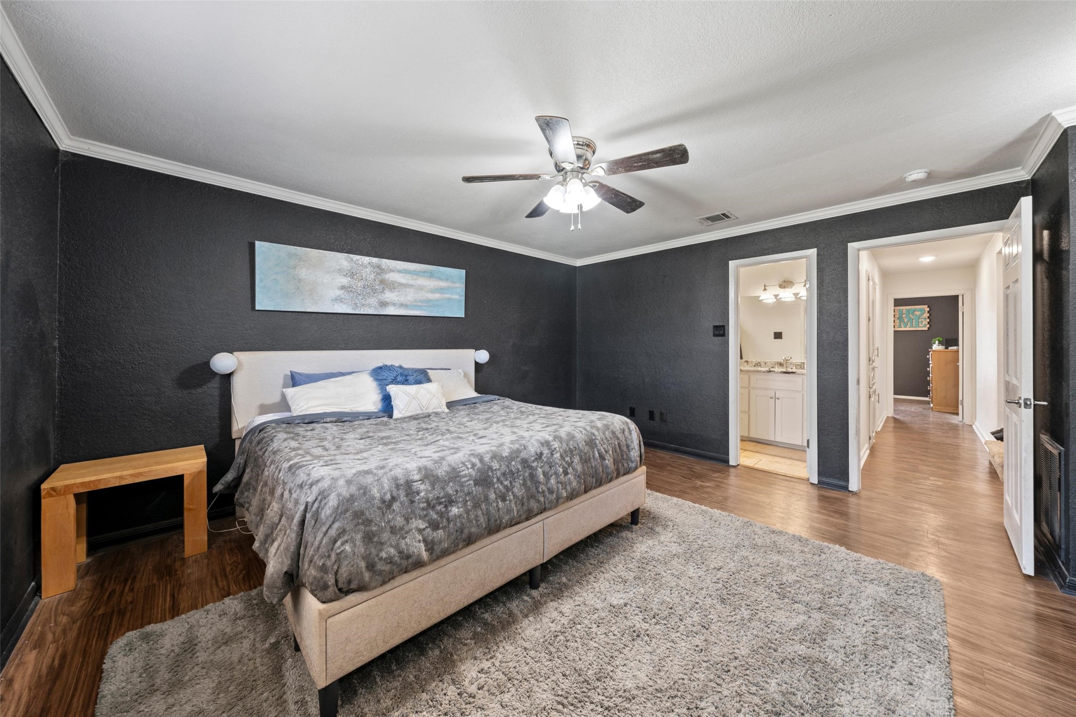 216 Hillside Drive Hewitt TX 76643