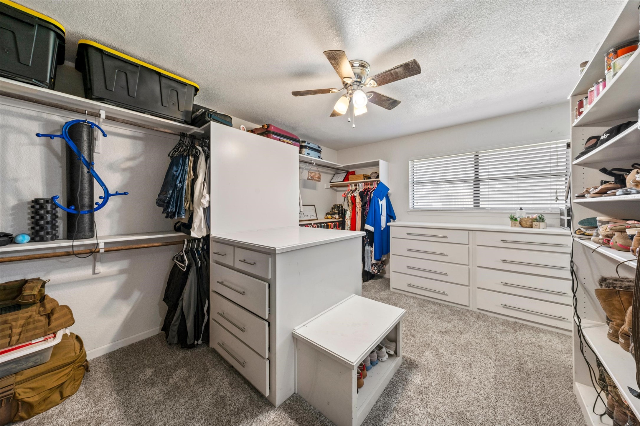 216 Hillside Drive Hewitt TX 76643