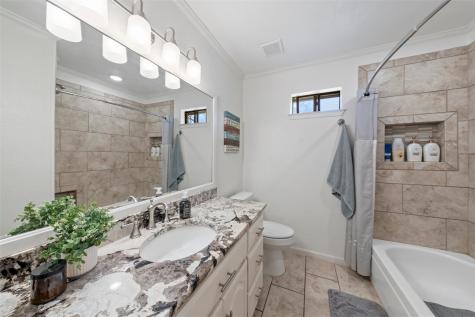 216 Hillside Drive Hewitt TX 76643