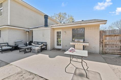 216 Hillside Drive Hewitt TX 76643