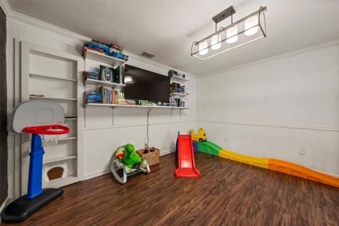 216 Hillside Drive Hewitt TX 76643