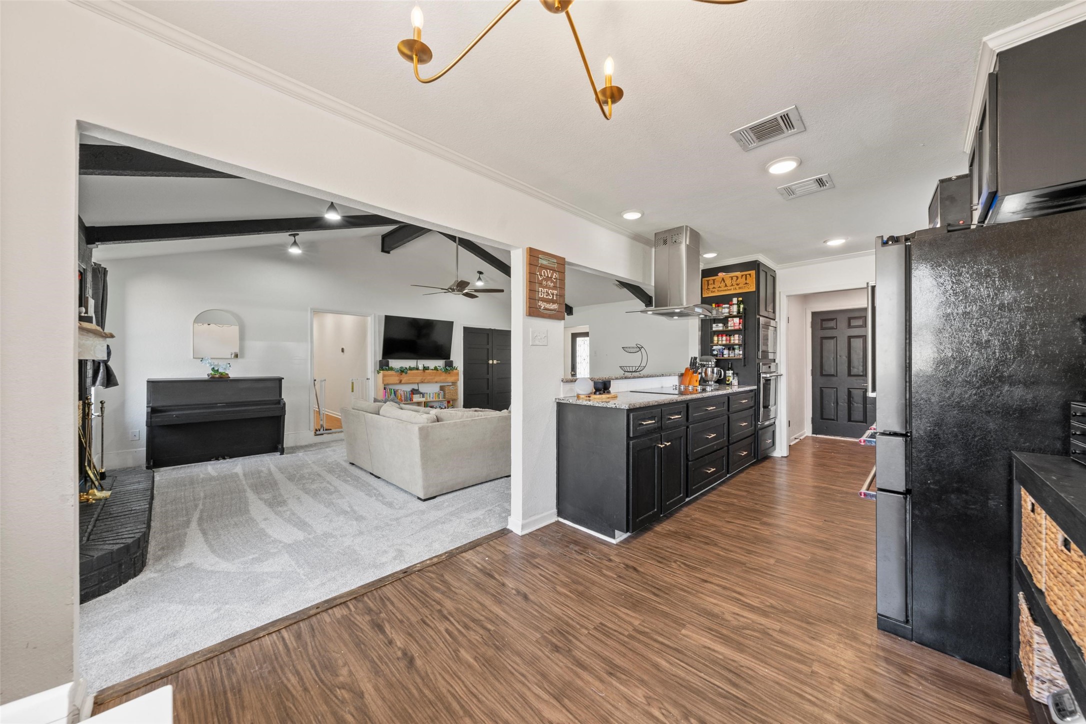 216 Hillside Drive Hewitt TX 76643