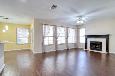 6521 Lynch Lane Garland TX 75044