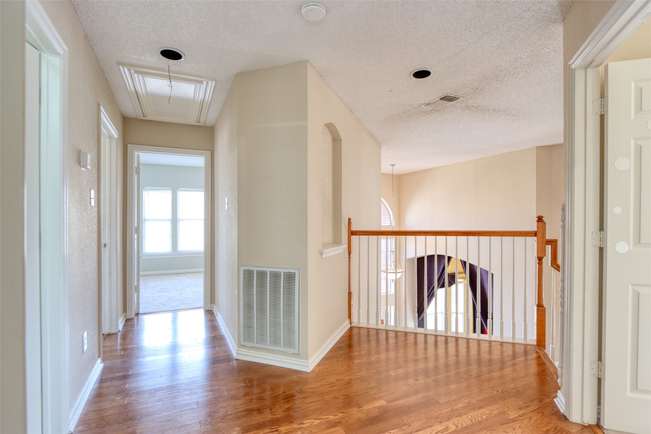 6521 Lynch Lane Garland TX 75044