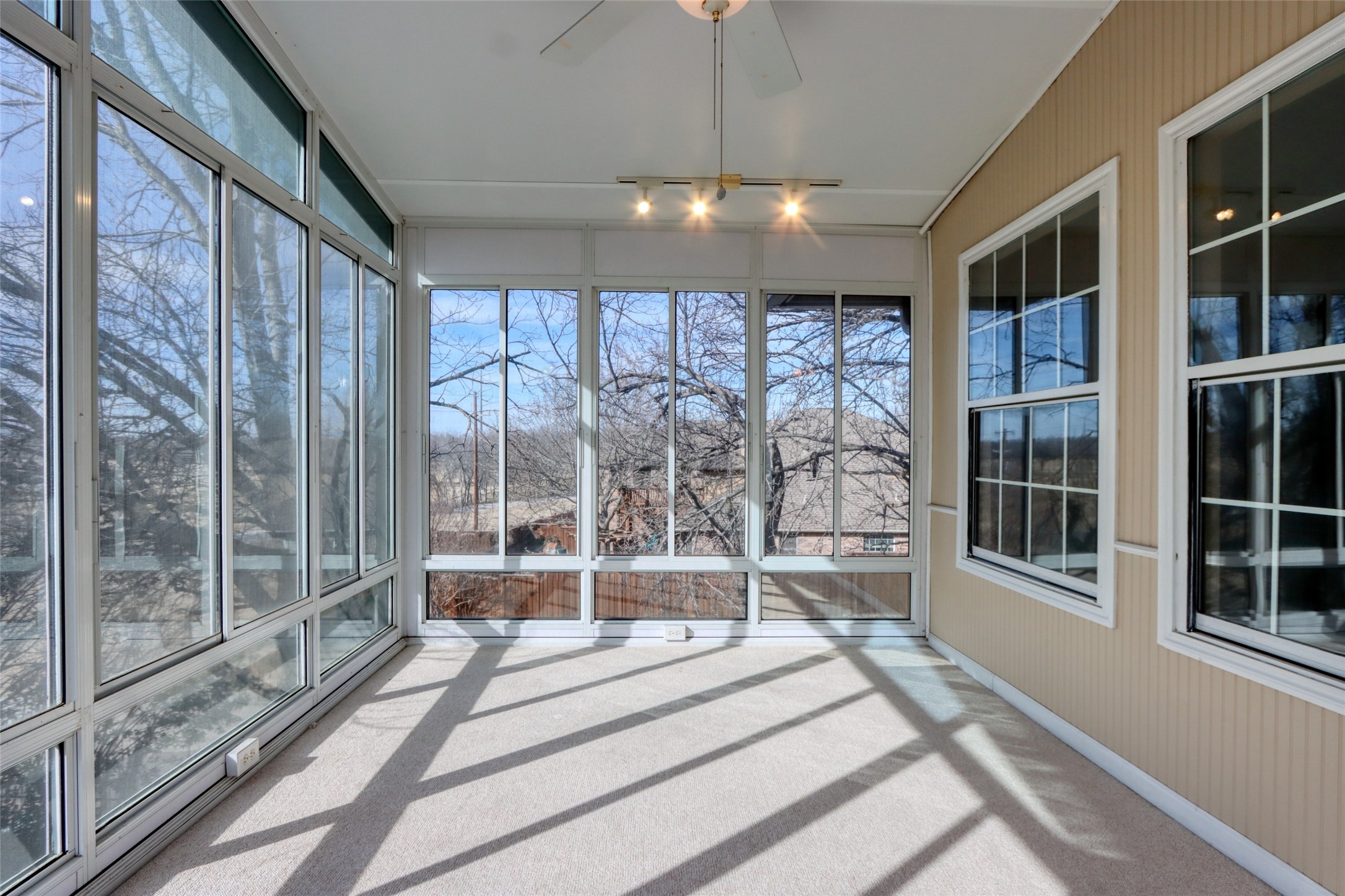 6521 Lynch Lane Garland TX 75044