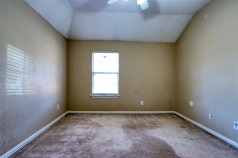 6521 Lynch Lane Garland TX 75044