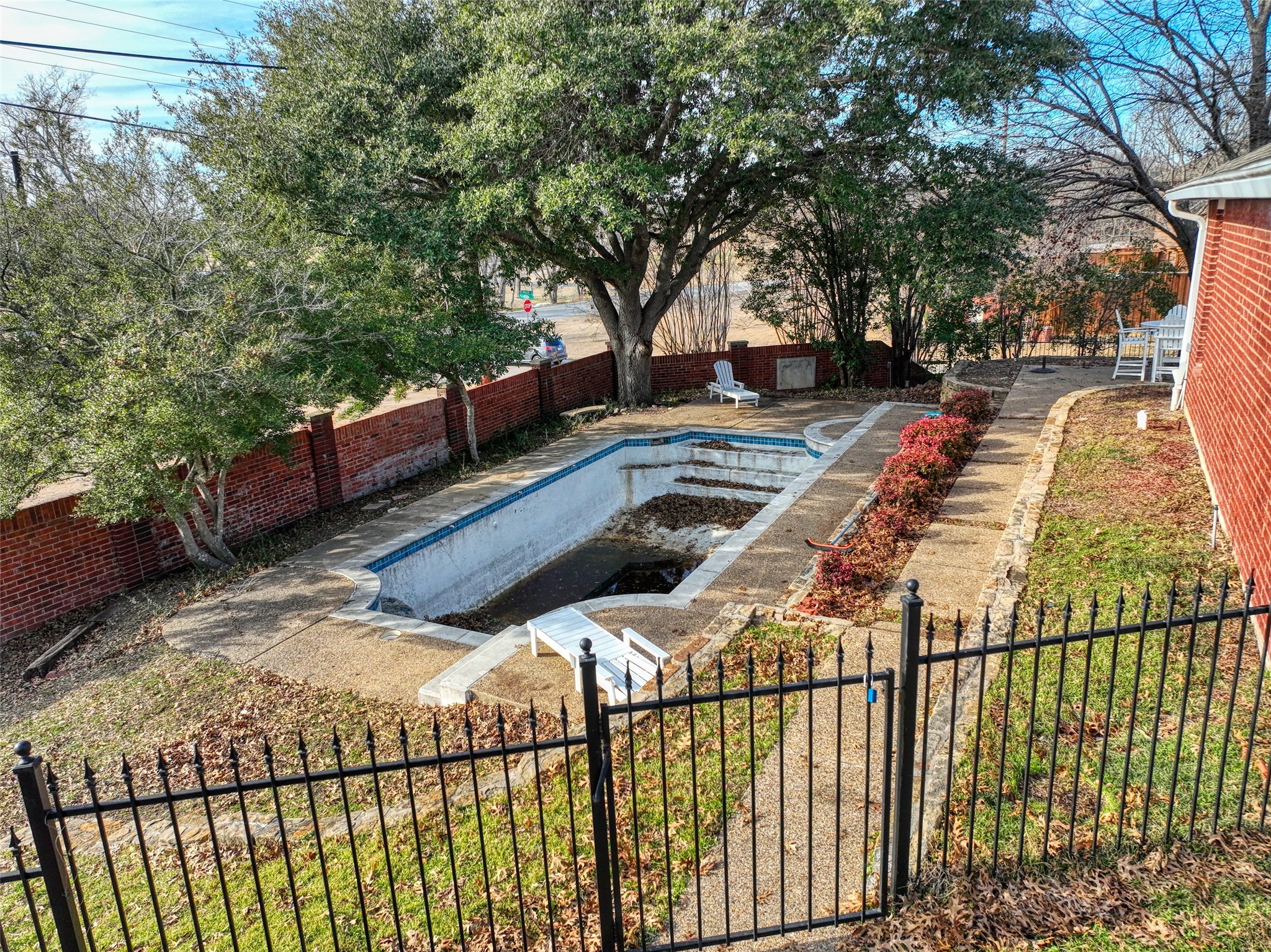 6521 Lynch Lane Garland TX 75044