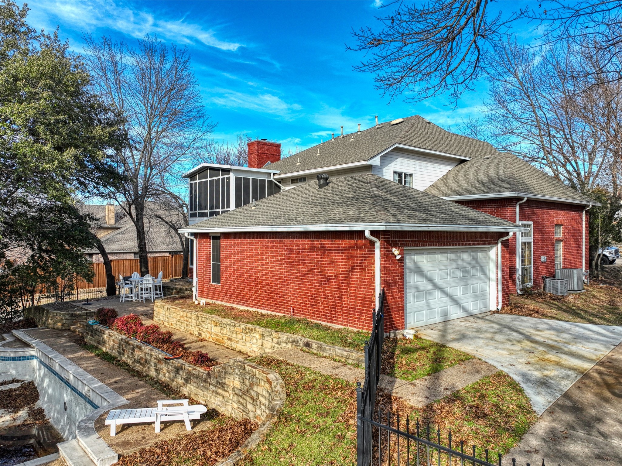 6521 Lynch Lane Garland TX 75044