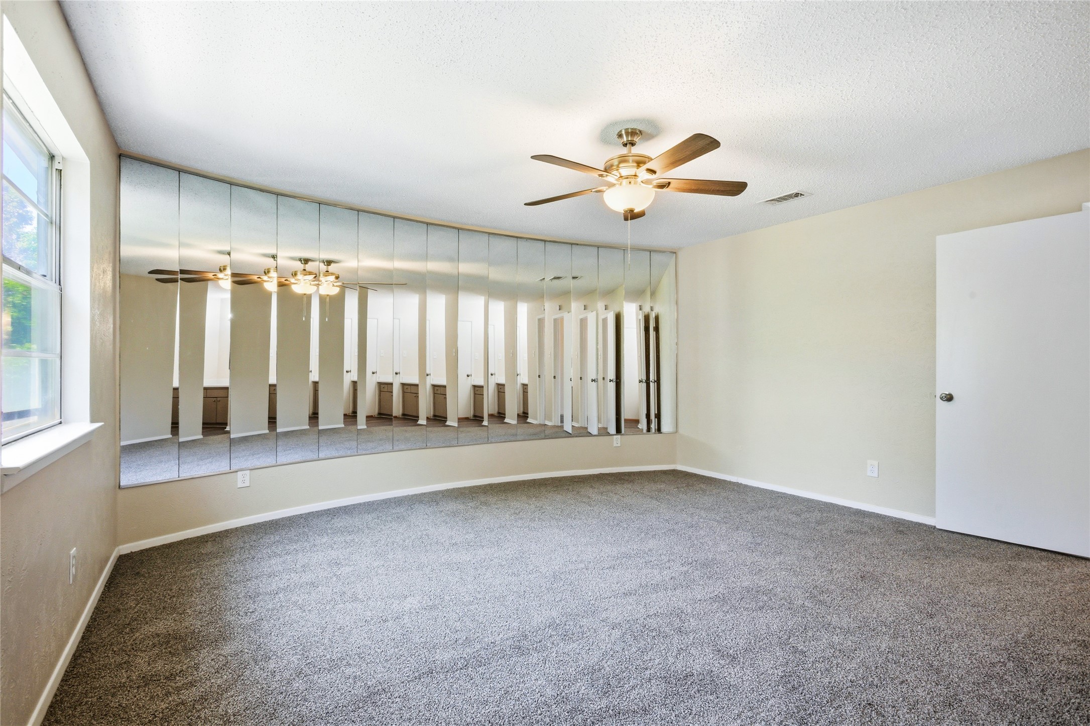 286 Westview Terrace Arlington TX 76013