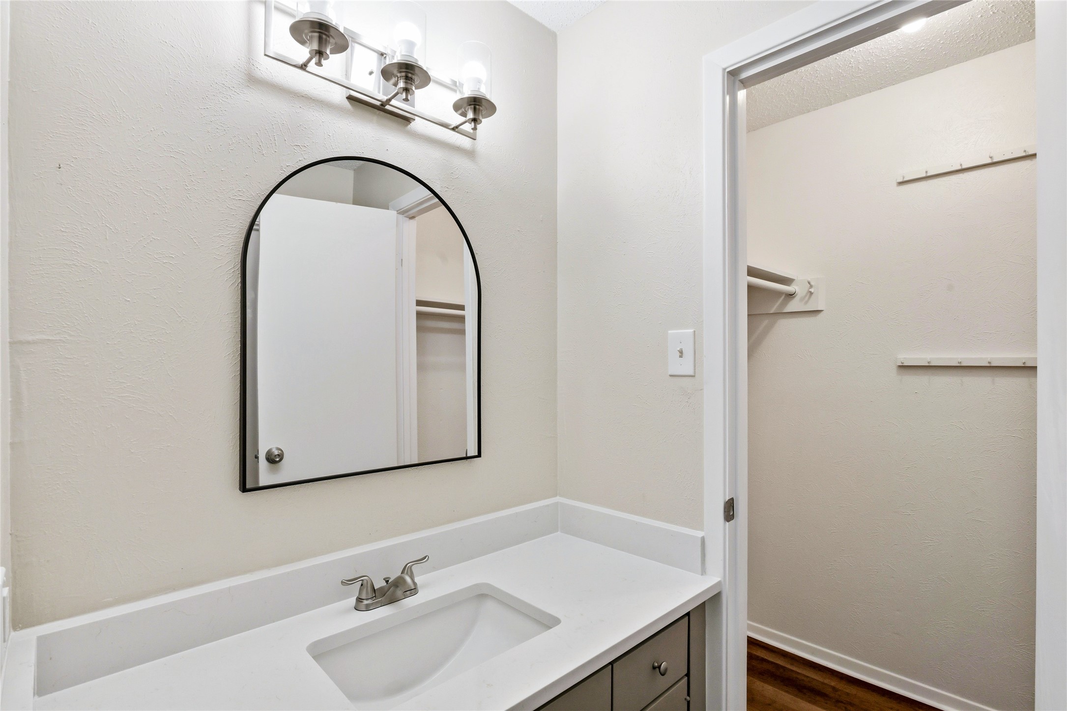 286 Westview Terrace Arlington TX 76013