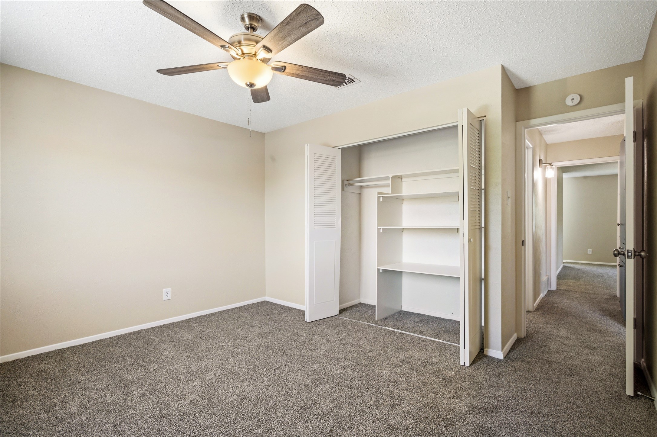 286 Westview Terrace Arlington TX 76013
