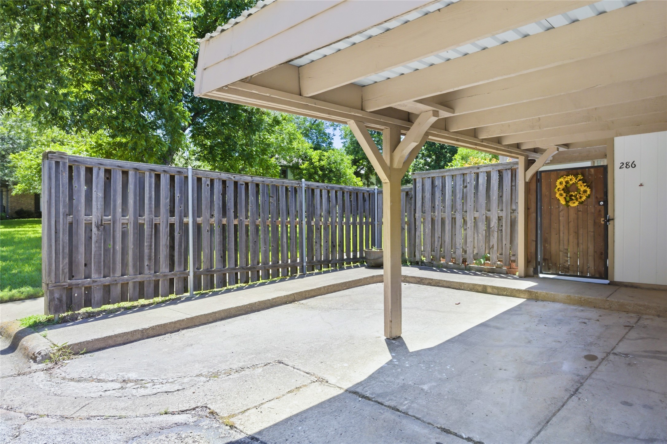286 Westview Terrace Arlington TX 76013