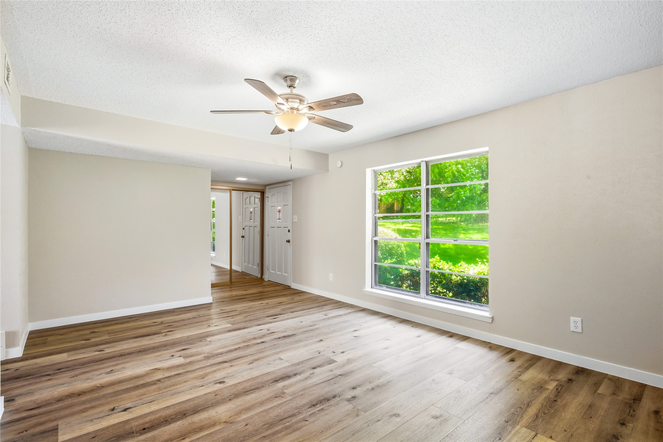 286 Westview Terrace Arlington TX 76013
